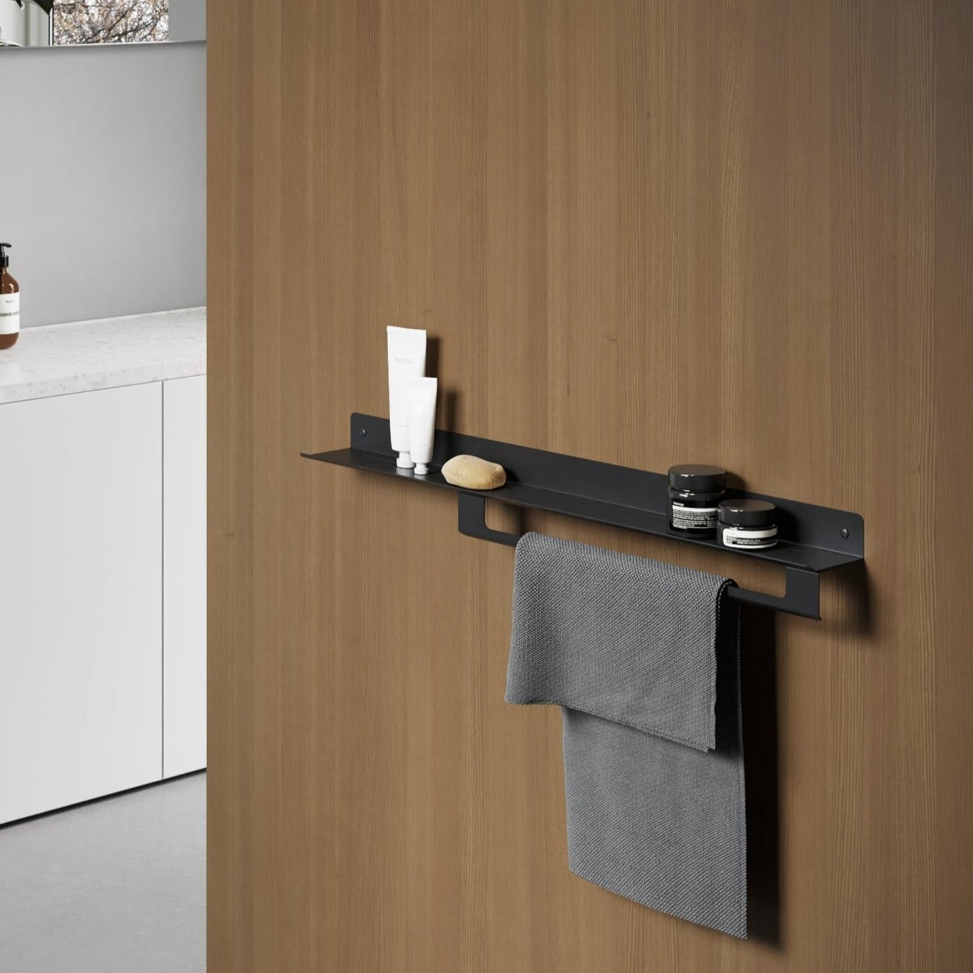 Shelf With Towel Holder On Right Plain